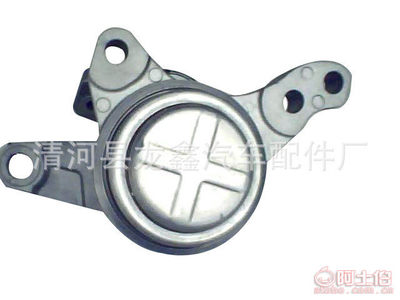 【鑫碩廠家直供東風標致307世嘉凱旋后拉桿/轉向拉桿/后橋拉桿】清河縣龍鑫汽車配件廠 - 產品庫