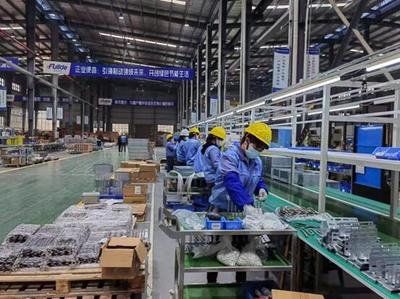 疫情防控生產(chǎn)發(fā)展兩手硬 益陽桃江實現(xiàn)一季度&ldquo;開門紅&rdquo;